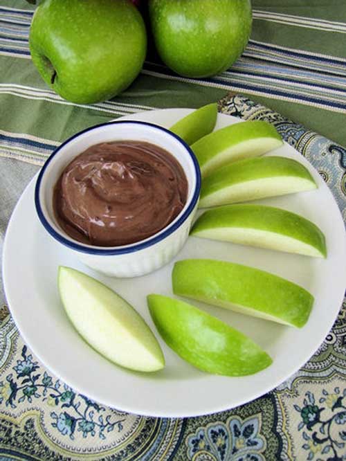 With Greek yogurt being all the rage. We decided to do up something simple and delicious. Make this Nutella Dip even better by serving with some fresh fruit.
