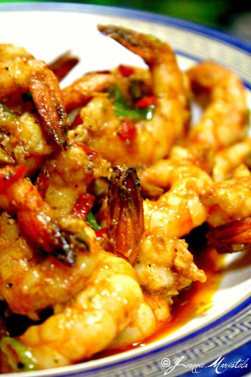 Sriracha is almost everywhere these days. Why not use it to give your boring stir fry a little kick, like this Stir Fried Sriracha Shrimp recipe?