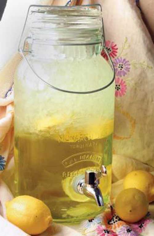 Recipe for Homemade Lemonade - There is nothing more refreshing than homemade lemonade on the lazy, hazy, dog days of summer. This is my favorite recipe and it is so much better than store bought powdered mix.