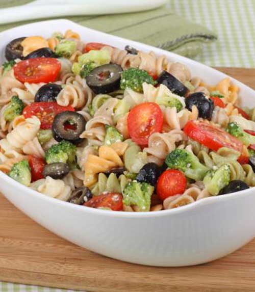 Here is a colorful, tasty Rainbow Rotini Broccoli Salad that is easy to make. It is the perfect side at any BBQ or picnic.