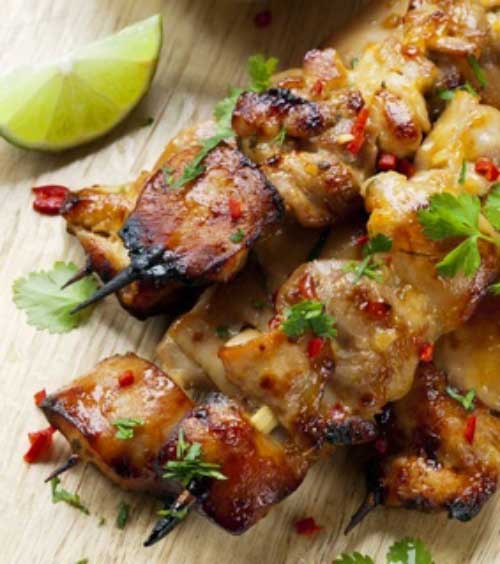 Super tasty and healthy meal, these Cilantro Chili Chicken Skewers can be served as an appetizer, alongside a salad or as a main course.