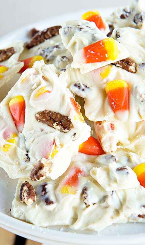 Recipe for Candy Corn Bark - Just three ingredients and three steps will give you delicious candy barks - a perfect dessert for your family.