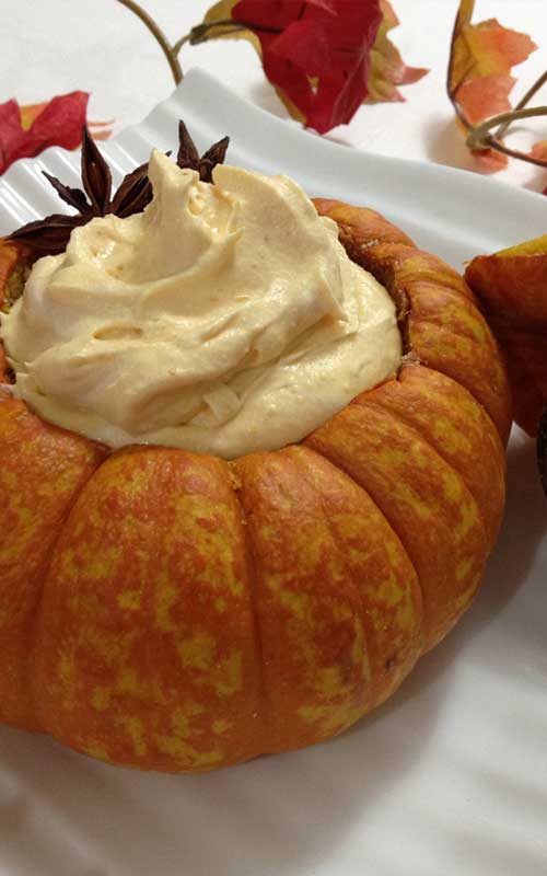 The spicy-sweet flavors of pumpkin pie are whipped to velvety, airy perfection in this five-star Heavenly Pumpkin Mousse.