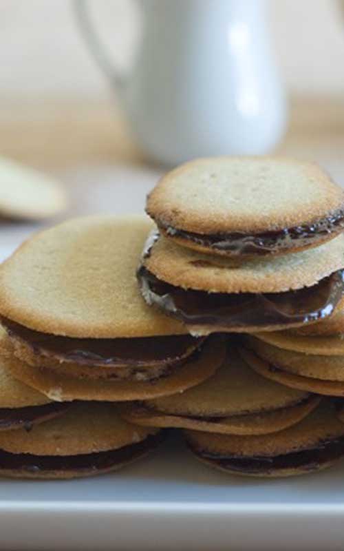 There is no need to buy the bagged version when you can make these Homemade Milano Cookies yourself this easily.