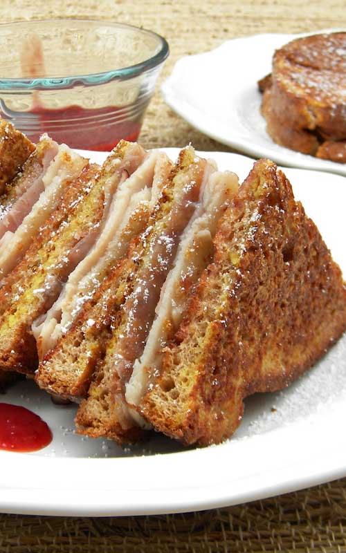 Recipe for Monte Cristo Sandwiches - A Monte Cristo sandwich combines so many yummy flavors. It's a little bit french toast and a little bit grilled cheese and it is great for breakfast, lunch or dinner.