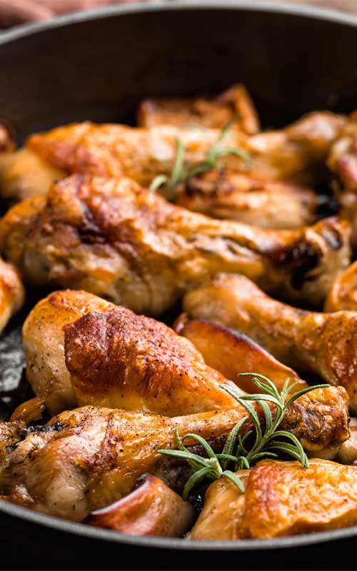 Recipe for Skillet Rosemary Chicken - Cooked entirely in one pan making it the perfect quick and easy dinner! Best of all this Skillet Rosemary Chicken cooks up tender with a crispy skin, and the gravy is out of this world good! A hit with the entire family.